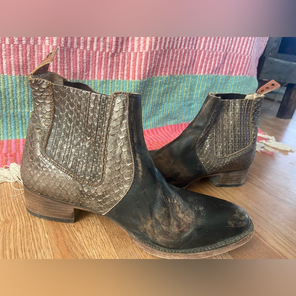 Freebird Salamanca Brown Snake Skin Boots